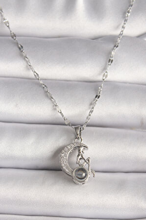 316L Çelik Gold Renk Zirkon Taşlı Hilal Oturan Kadın Figür Projeksiyon Model Kadın Kolye