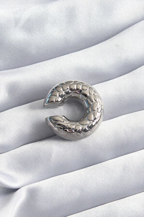 Pirinç Gümüş Renk Yılan Derisi İşleme Detay Earcuff Kıkırdak Model Kadın Küpe