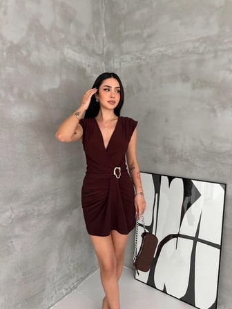 Kadın Kruvaze Drapeli Tokalı Mini Elbise Şık Gece Davet Abiye - Kahverengi