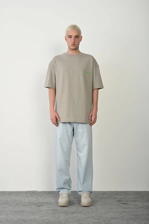 Erkek Baskılı T-Shirt Kısa Kol Bisiklet Yaka Rahat Kalıp Tişört  - Boyalı Gri
