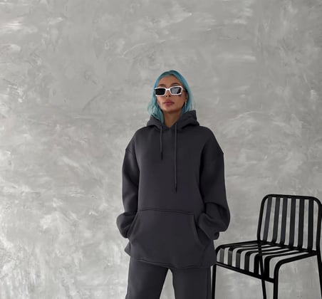 Kadın Kapüşonlu Kanguru Cepli  İplik Pamuklu Oversize Hoodie Sweatshirt - Füme