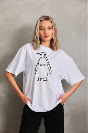 Kadın T-Shirt Nihilist Penguen Baskılı Bisiklet Yaka Kısa kol yazlık Tişört - Beyaz