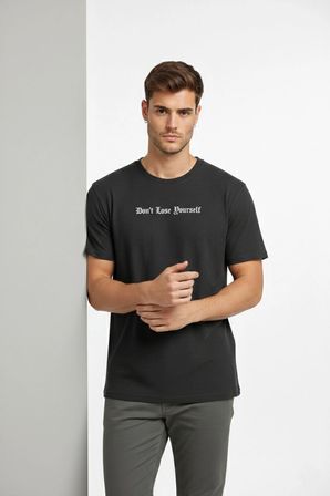 Erkek Wafıl Kumaş Tişört Regular Kalıp Bisiklet Yaka Baskılı T-Shirt - Siyah