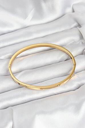 316L Çelik Gold Renk Zirkon Taşlı 65 mm İnce Kadın Kelepçe Bileklik - TJ-BB7914
