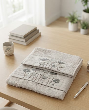 Umay Süzene Bambu Bürümcük Analı Kızlı Havlu Seti (1 Adet 30x50 cm ve 1 Adet 50x90 cm ) %70 Bambu %30 Pamuk