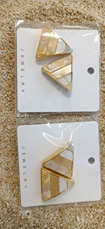 Çelik Üçgen Pramit Sedefli Gold Küpe