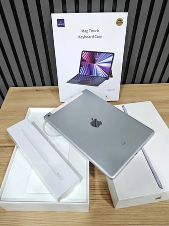 iPad 7.Nesil 32 Gb Wifi + Cellular 10.2" Tablet