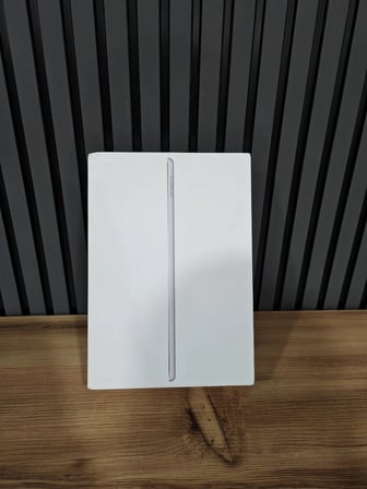 iPad 7.Nesil 32 Gb Wifi + Cellular 10.2" Tablet