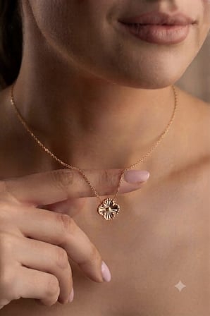 925 Ayar Gümüş Tasarım Yonca Kolye.rose.gold.rodaj Renk Seçeneği