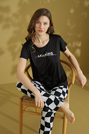 Kadın Desenli Bisiklet Yaka Düğmesiz Pamuklu Yazlık Kısa Kol Pijama Takımı