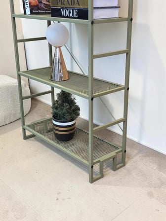 DEKORATİF YEŞİL METAL KİTAPLIK 5 RAFLI ÇOK AMAÇLI STAND SALON VE ÇALIŞMA ODASI DÜZENLEYİCİ 