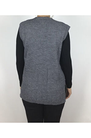 ÖNÜ DÜĞMELİ CEPLİ YÜNLÜ KISA ANNE YELEK