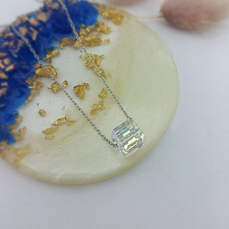 Vaoov 925 Ayar Gümüş Küp Swarovski Taşlı Kolye