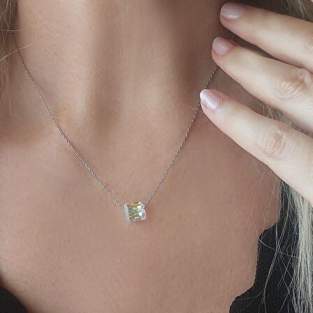 Vaoov 925 Ayar Gümüş Küp Swarovski Taşlı Kolye