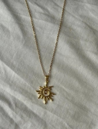Gold Güneş Çelik Kolye