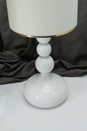 Casa Masa/Gece /Yatak başı /Metal ayak /Kumaş başlıklı ABAJUR LAMBASI