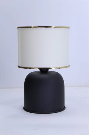 decoratif masa lambası kumaş başlık metal ayak