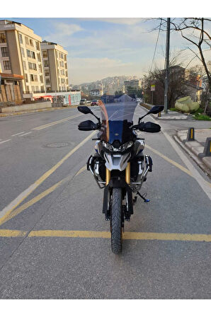 Voge DSX 900 Siperlik Ön Cam 2024 Model 53cm Açıkfüme Renkli 4mm