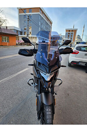 Voge DSX 650 Siperlik Ön Cam 2022 Model 55cm Açıkfüme Renkli 4mm