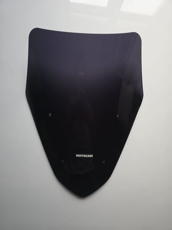 MOTOCAM Voge SR1 ADV Ön Cam 2023-2026 Model 43cm Siyah Renkli 4mm SPORTİF