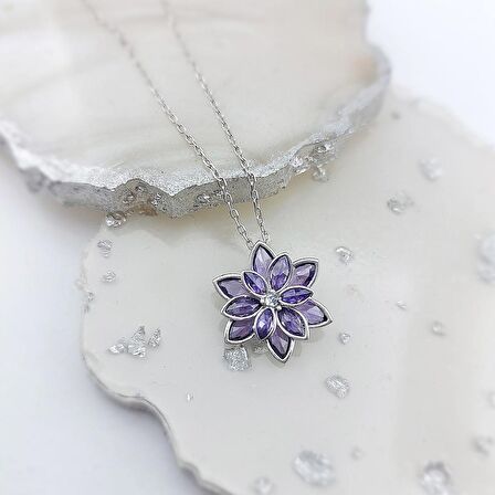 Vaoov 925 Ayar Gümüş Mor Taşlı Rodyumlu Lotus Çiçeği Kolye