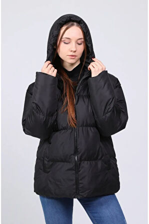 Kadın Kapüşonlu Ekstra Yumuşak Siyah Şişme Mont