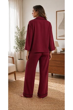 Kadın bordo Şık Pijama Takımı – Rahat Kesim, Kontrast Biyeli Ev Giyim Seti
