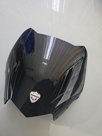 MOTOCAM Yamaha Xmax 250 Siperlik Ön Cam 2011-2013 Model 36cm Siyah Renkli 4mm SPORTİF