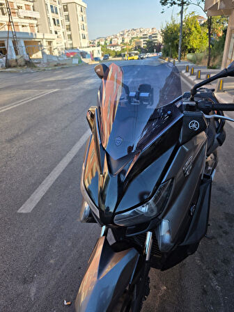 MOTOCAM Yamaha Xmax 250 Siperlik Ön Cam 2014-2017 Model 36cm Füme Renkli 4mm SPORTİF