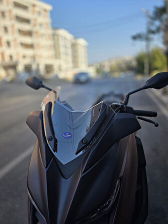 MOTOCAM Yamaha Xmax 250 Siperlik Ön Cam 2018-2022 Model 36cm Şeffaf Renkli 4mm ORİJİNAL BOYLU