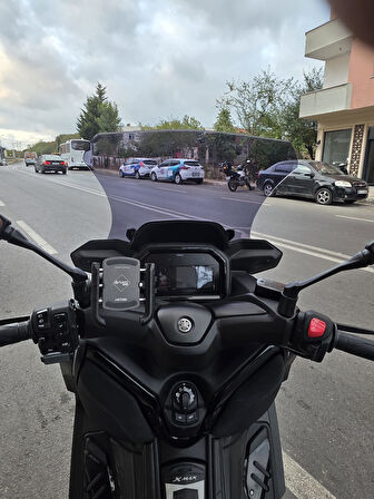 MOTOCAM Yamaha Xmax Techmax Siperlik Ön Cam 2025 Model 63cm Füme Renkli 4mm Asansörlü