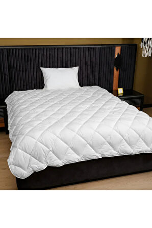 Tek Kişilik Yün Yorgan 155x215 Cm - %100 Kuzu Yünü, 2.5 Kg, Nefes Alır, Terletmez, 4 Mevsim Konfor
