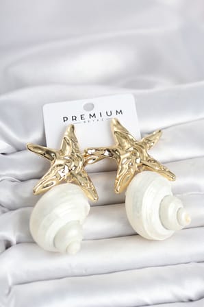 hediyelik Doğal Deniz Kabuğu ve Gold Renk Yıldız Model Kadın Küpe
