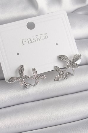 hediyelik Pirinç Gümüş Renk Zirkon Taşlı Kelebek Model Kadın Küpe