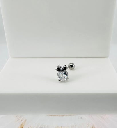 hediyelik Rodyum Zirkon Taşlı Uç Kısmı : Pirinç Kıkırdak Bar Uzunluğu : 6 Mm / Bar Kalınlığı 0.8 Mm / Top Boyu 3 Mm - Pt0017