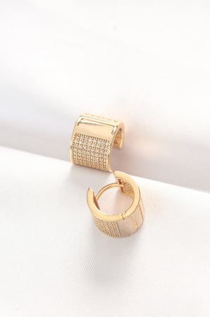 hediyelik Pirinç Gold Renk Taşlı Minimal Küpe