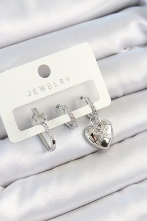 hediyelik Pirinç Zirkon Taşlı Kalp Model Gümüş Renk 3'lü Çift Kadın Küpe Set