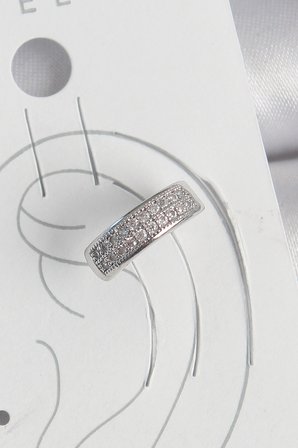 hediyelik Pirinç Gümüş Renk Zirkon Taşlı Kıkırdak Model Kadın Küpe