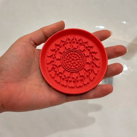 hediyelik 3D Baskı Makyaj Fırçası Temizleme Pedi - Desenli Aparat-Kırmızı