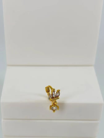 hediyelik Rose Zirkon Taşlı Uç Kısmı : Pirinç Kıkırdak Bar Uzunluğu : 6 Mm / Bar Kalınlığı 0.8 Mm / Top Boyu 3 Mm / Çap 6 Mm - Pt0082-1