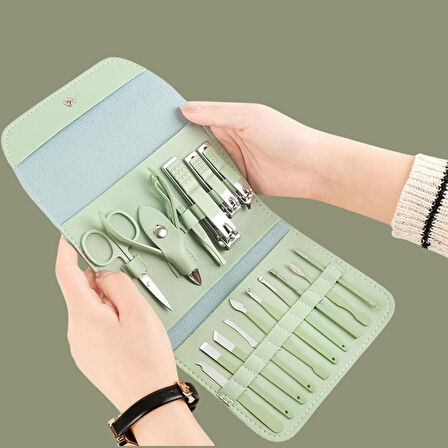 Buffer® Kendiliğininden Çantalı Seyahat Tipi 16 Parça Manikür Pedikür Seti