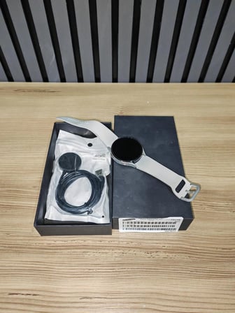 Samsung Galaxy Watch 4 44mm Akıllı Saat SM-R870NZ TEŞHİR