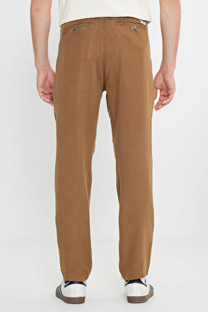 Wrangler Erkek Regular Fit Düz Paça Camel Chino Pantolon - W221266211