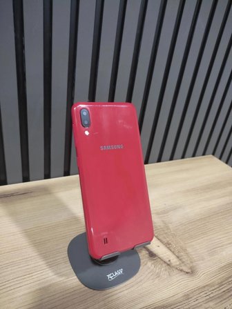 Samsung Galaxy M10 32 GB TEŞHİR ÜRÜNÜ