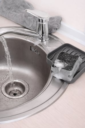 Gri Silikon Katı Sabunluk Vantuzlu Su Giderli Kaymaz Banyo Mutfak Organizeri 12 cm