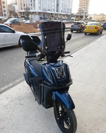 MOTOCAM Yuki Gentle 50 Ön Cam 2025-2026 Model 44cm Siyah Renkli 4mm APARATSIZ