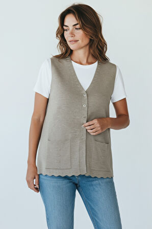 KADIN ÖNÜ DÜĞMELİ CEPLİ KALIN KIŞLIK KISA YELEK