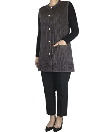 KADIN SİNLİ ÖNÜ DÜĞMELİ CEPLİ İNCE DELİKLİ YELEK