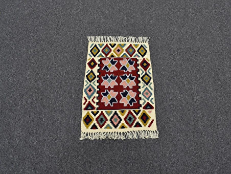 Zehra Abla Halı Yeni El Dokuma Benzersiz Güzellikte Pınarbaşı Kayseri Yün Kilim 4833