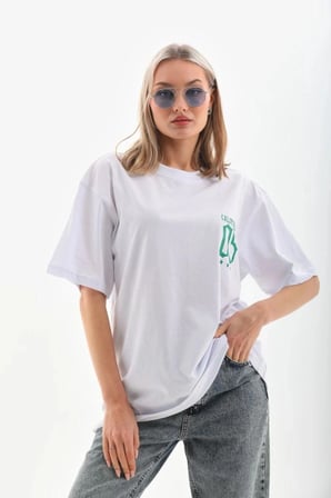 Kadın Kısa Kol Oversize Baskılı T-shirt - Beyaz